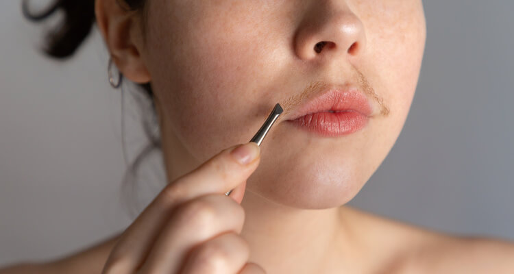 Hirsutyzm - czyli nadmierne owłosienie u kobiet